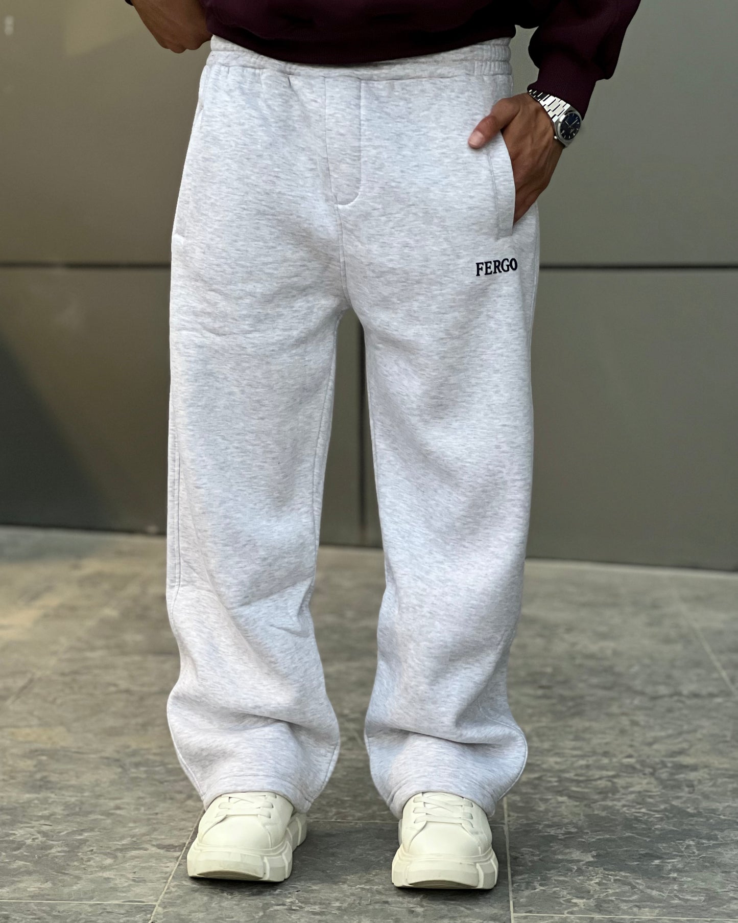 Essential gray sweatpants