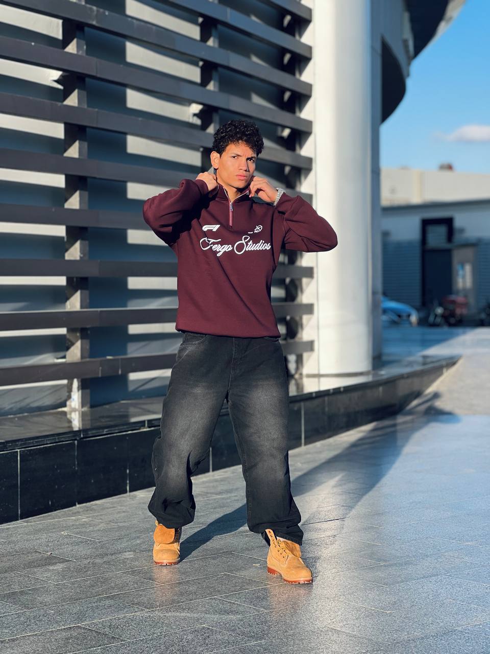 Essentiall Burgundy zip-up