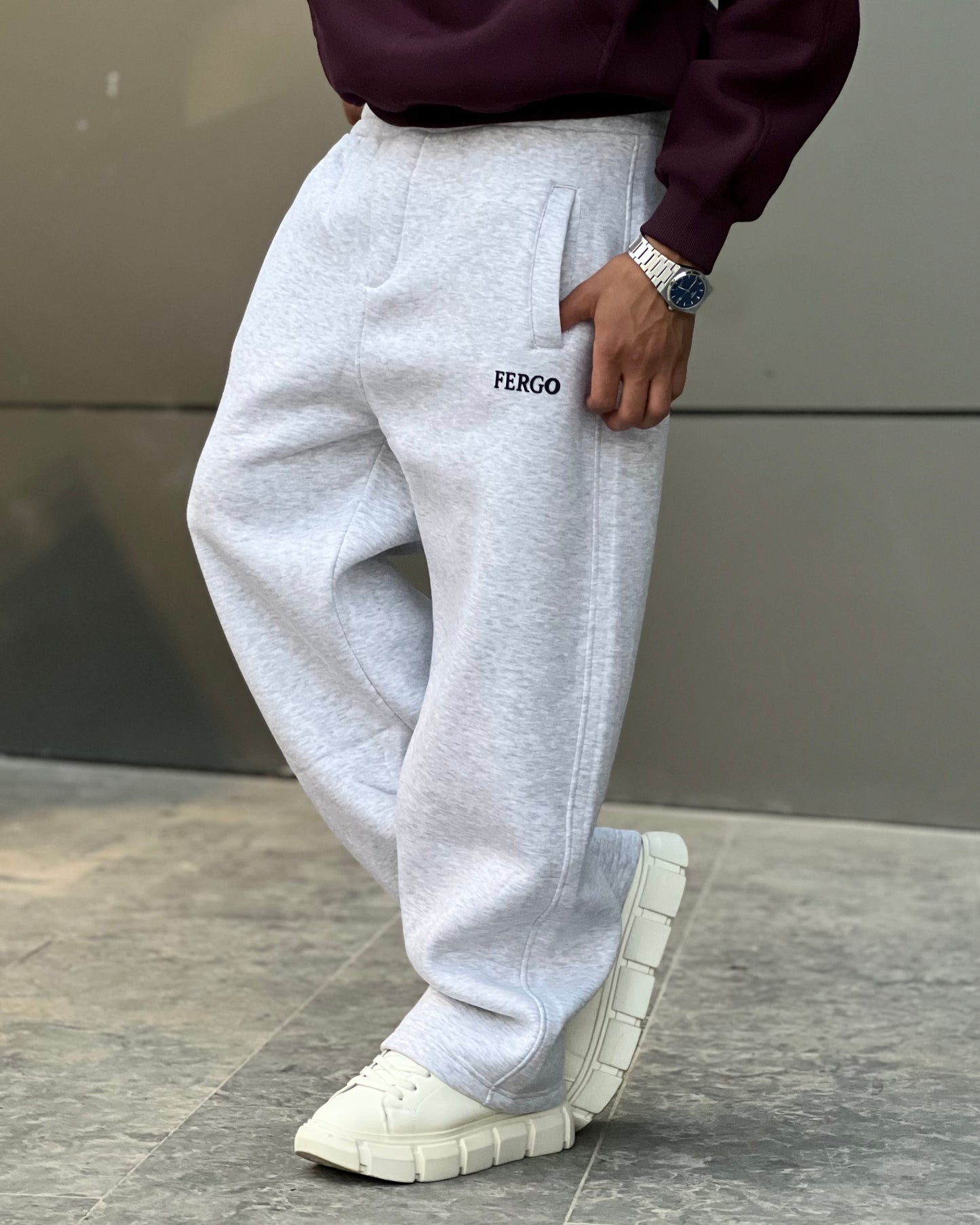 Essential gray sweatpants