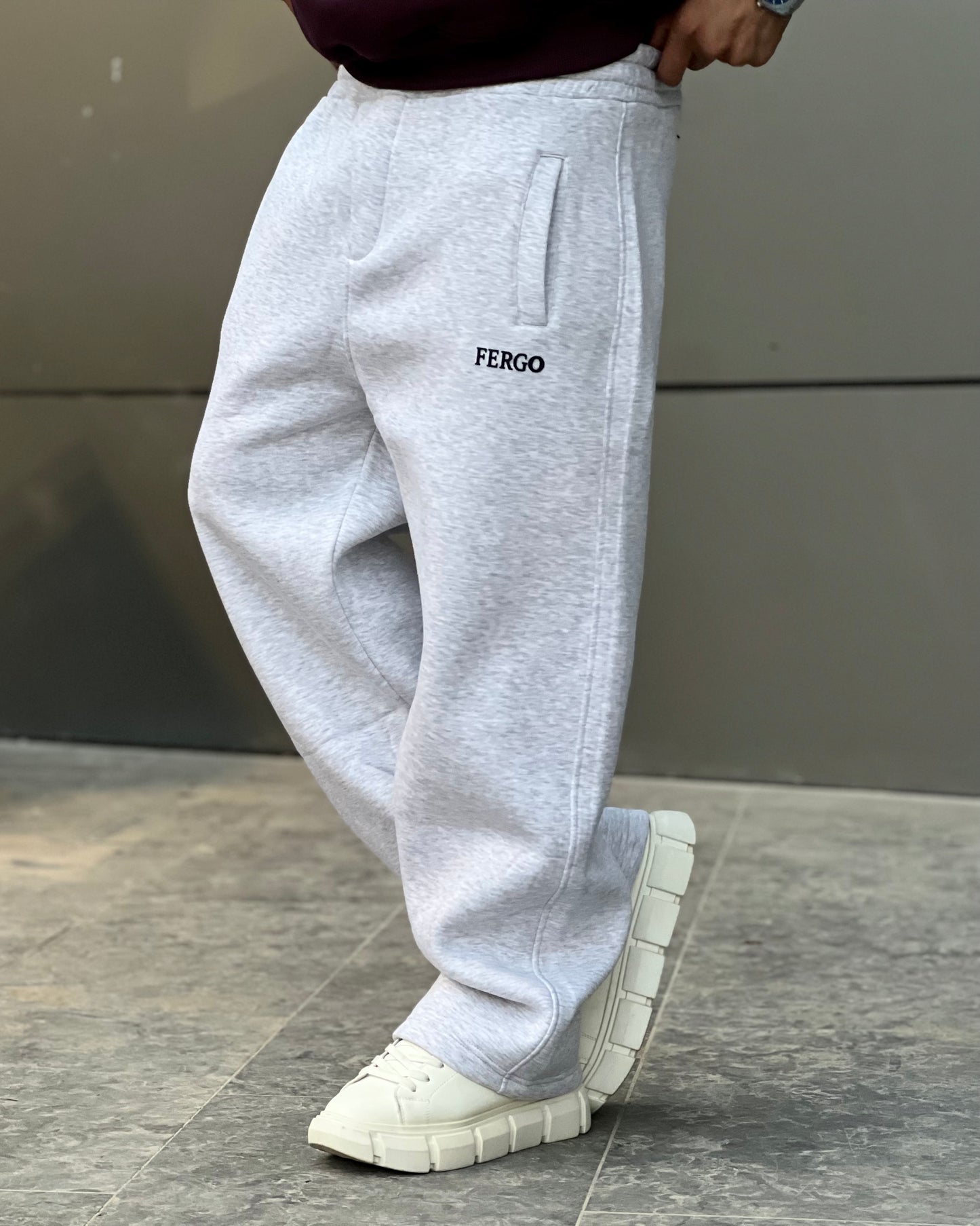 Essential gray sweatpants