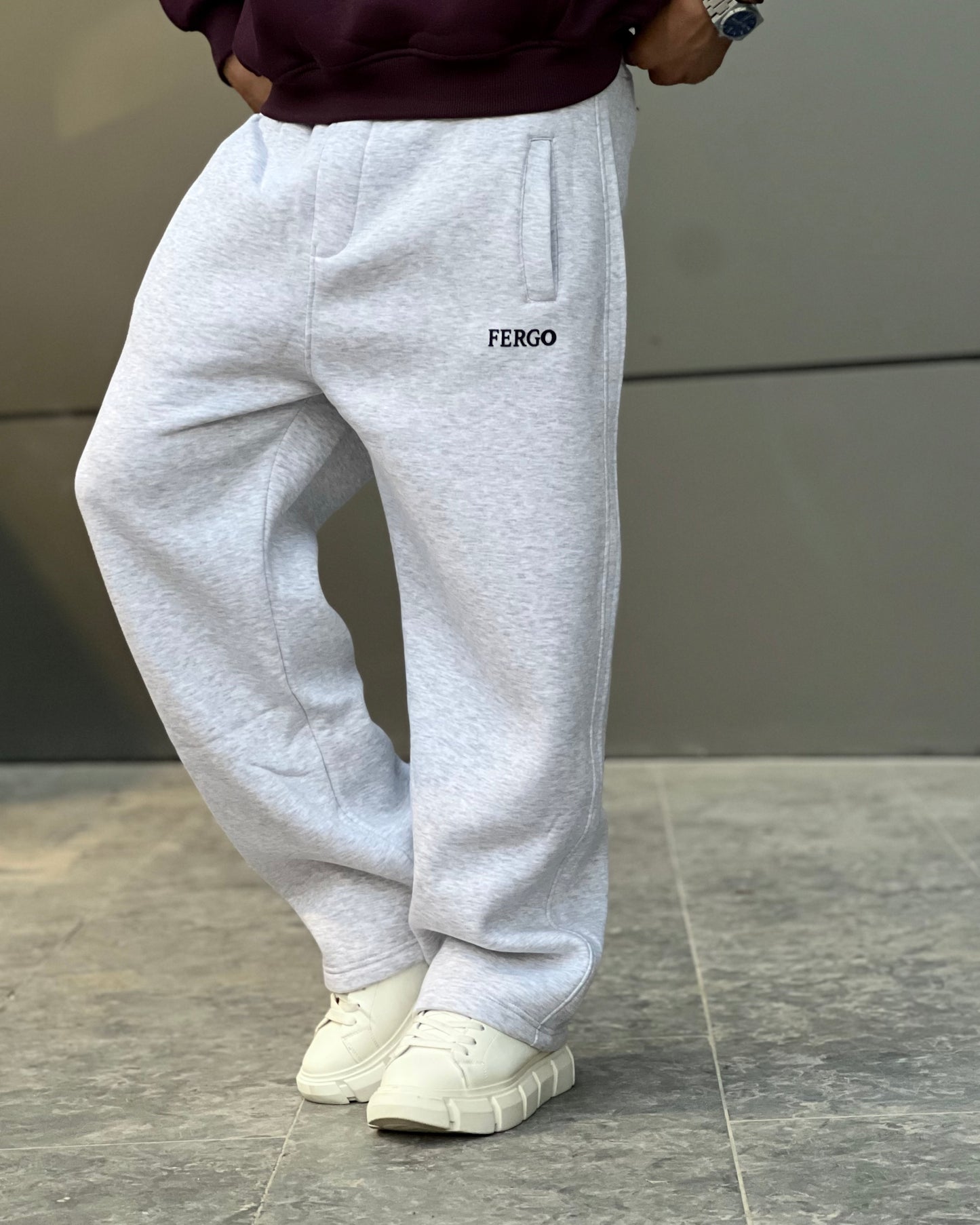 Essential gray sweatpants