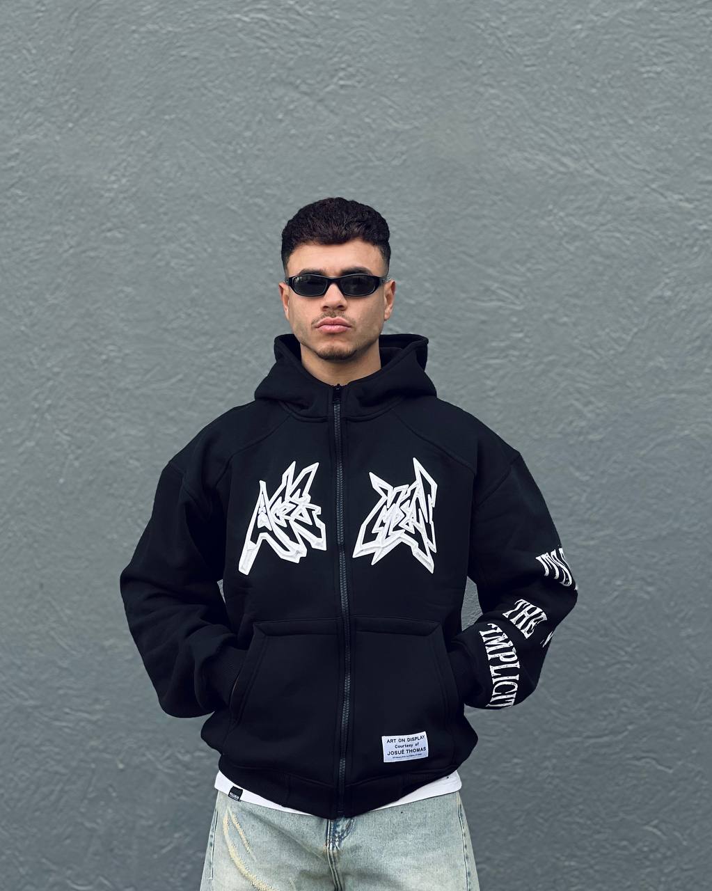 oversized black zipper