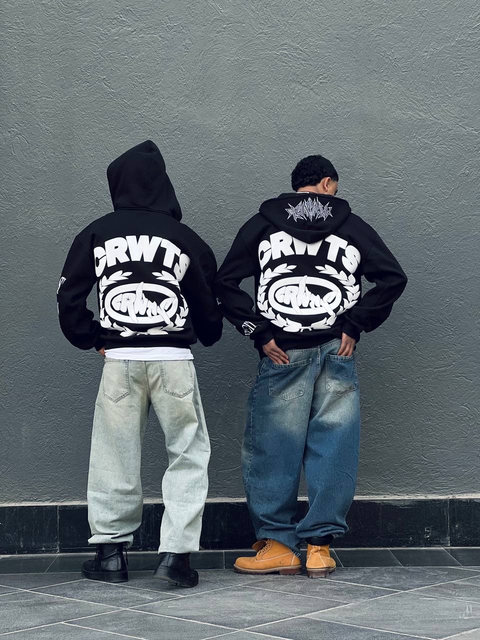 oversized black zipper