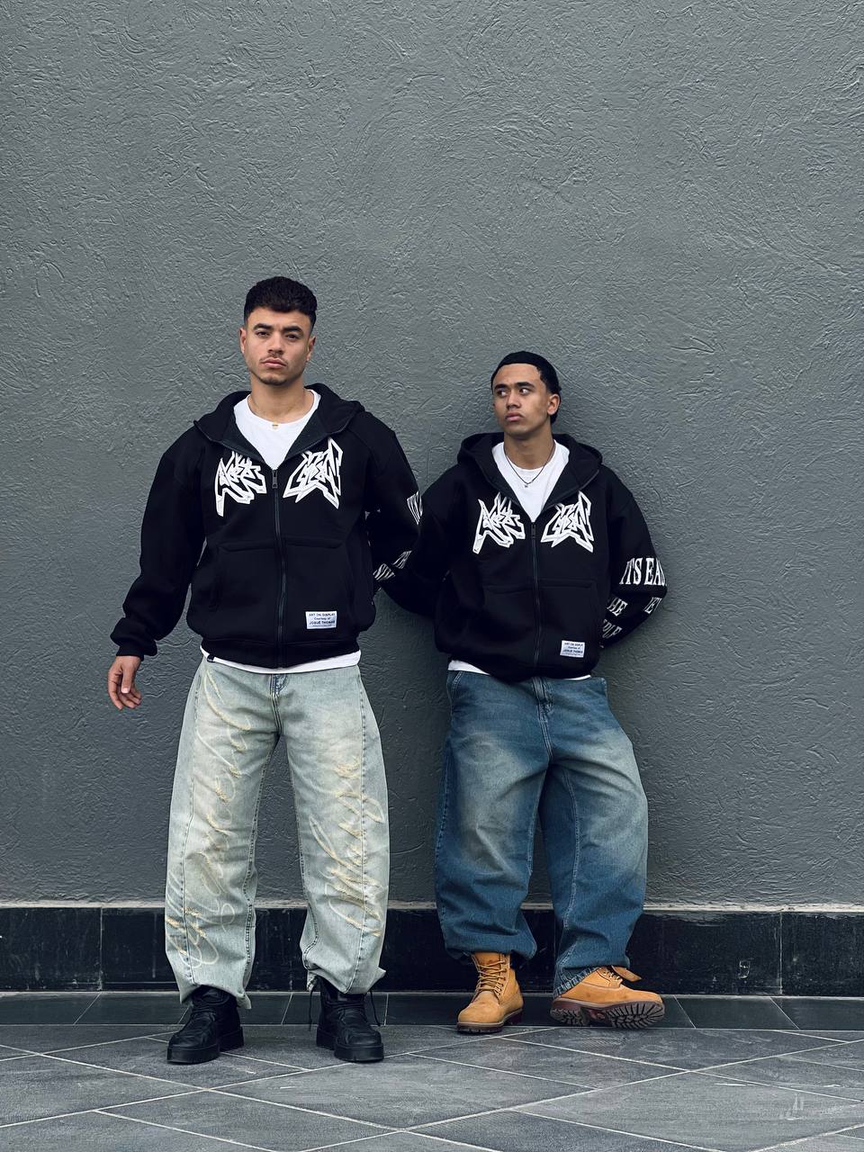 oversized black zipper