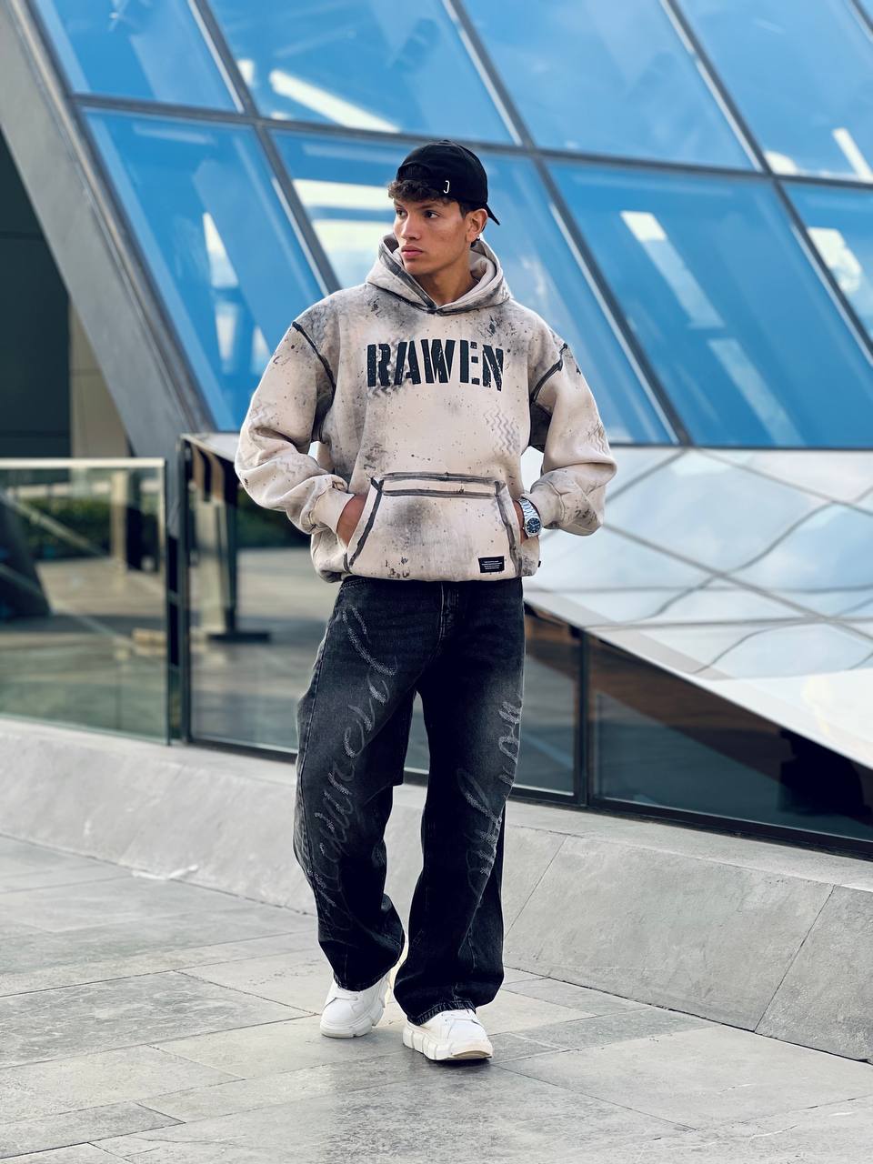 Oversized beige hoodie