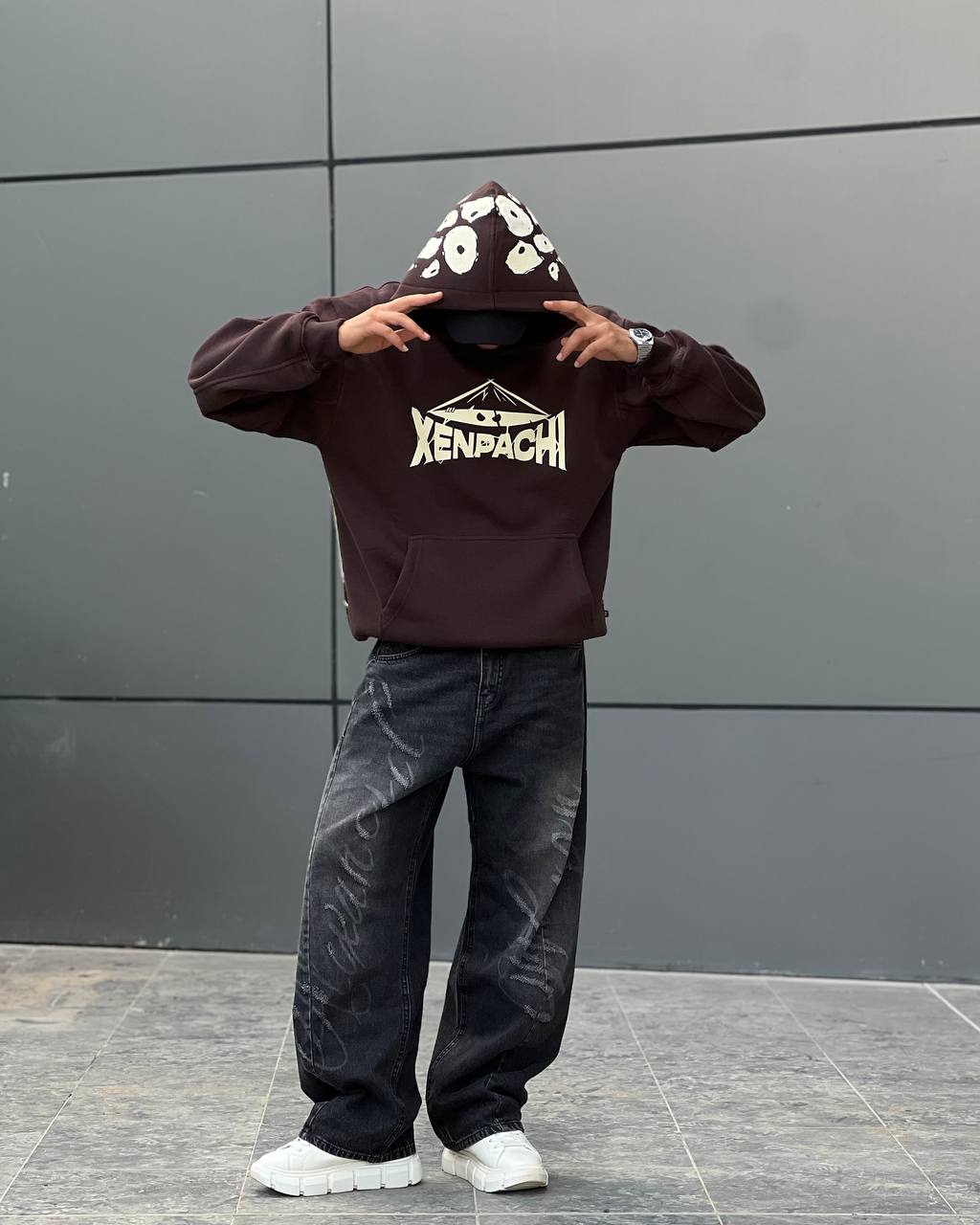 Oversized brown hoodie