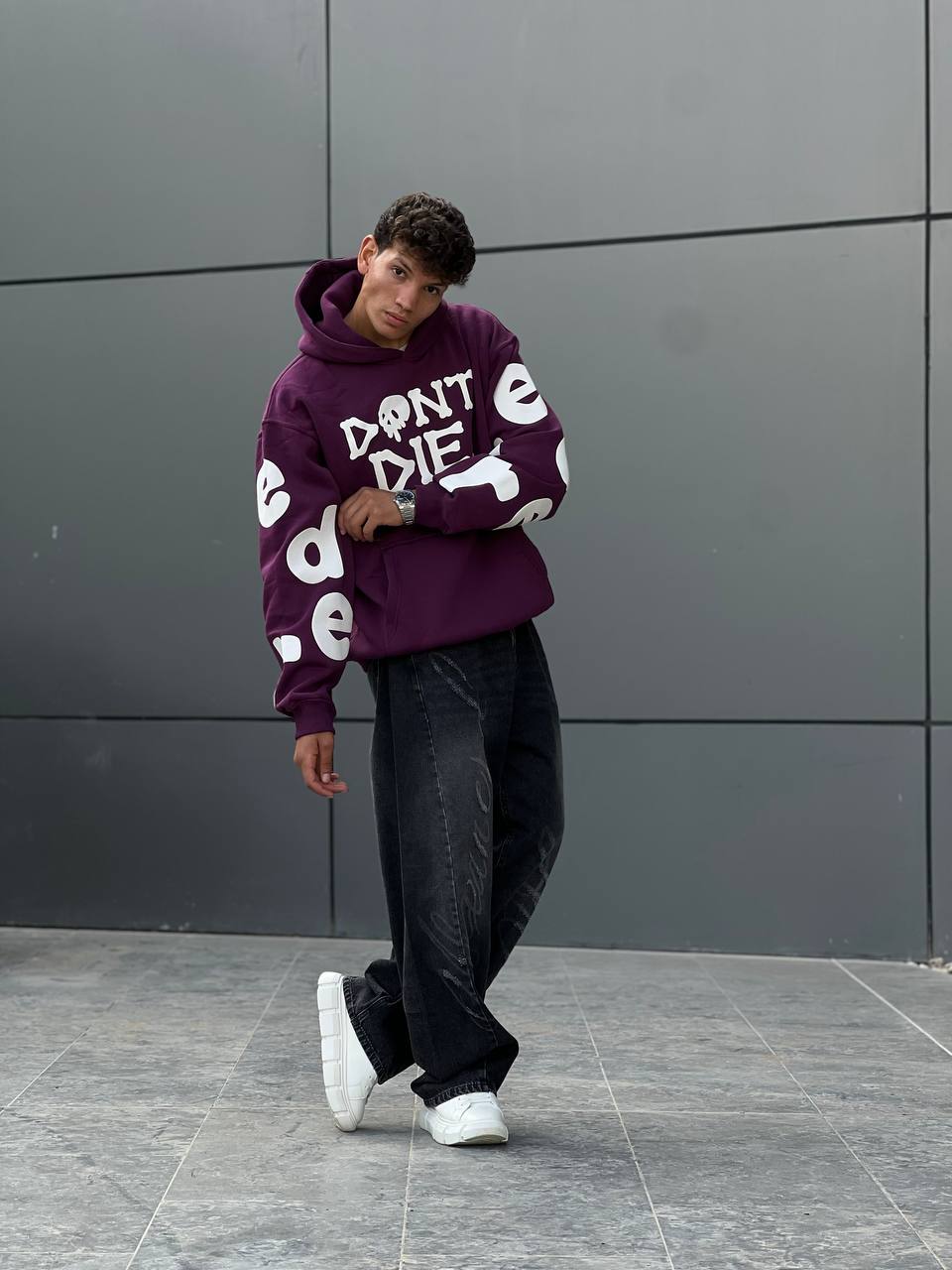 Oversized violet hoodie