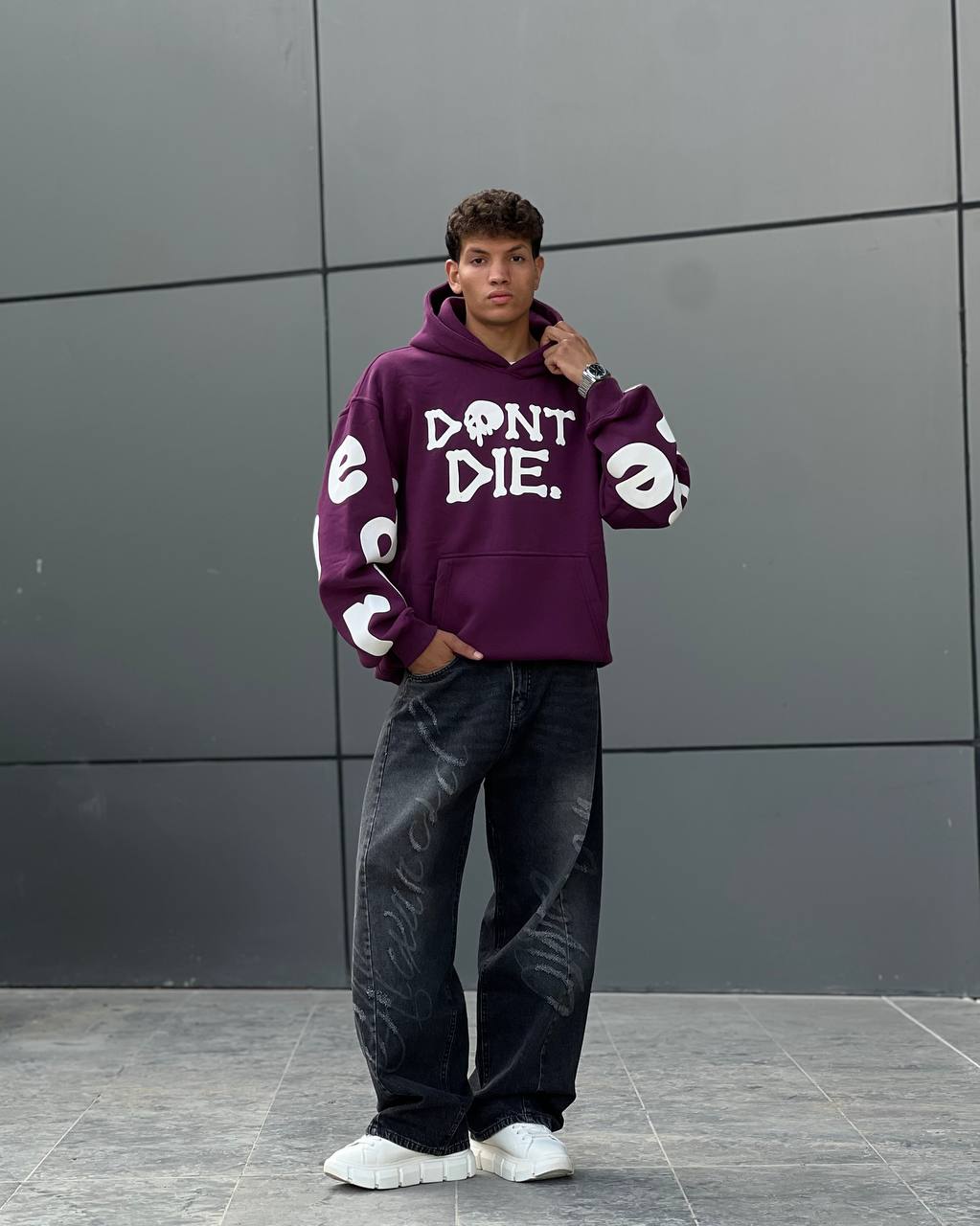 Oversized violet hoodie