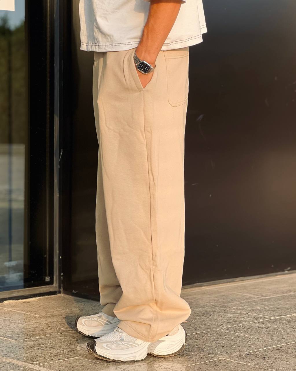 Beige basic sweatpants