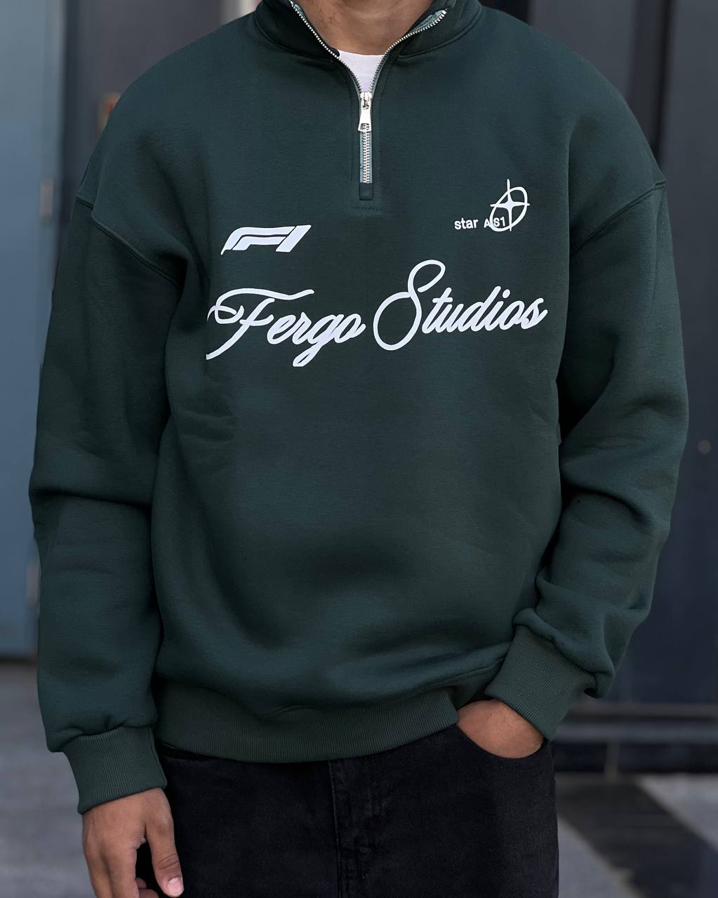 Essentiall green zip-up