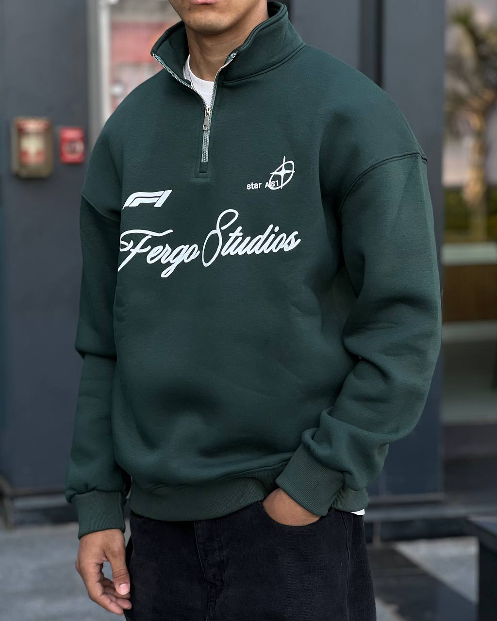 Essentiall green zip-up