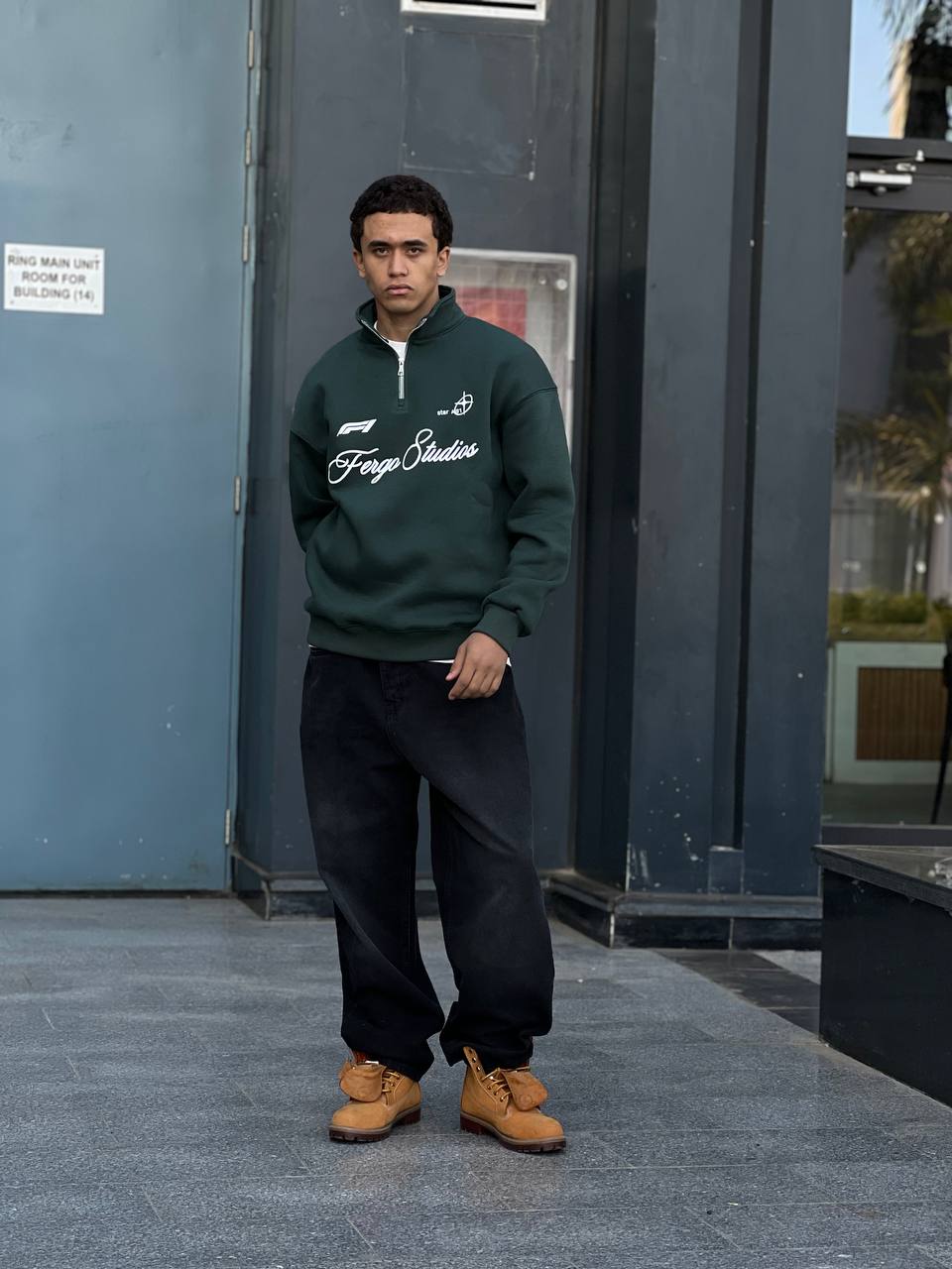 Essentiall green zip-up