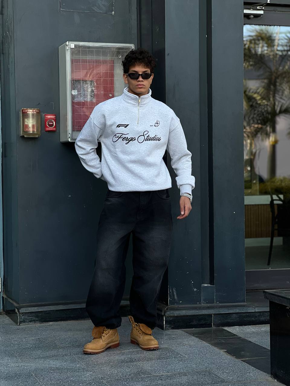 Essentiall gray zip-up