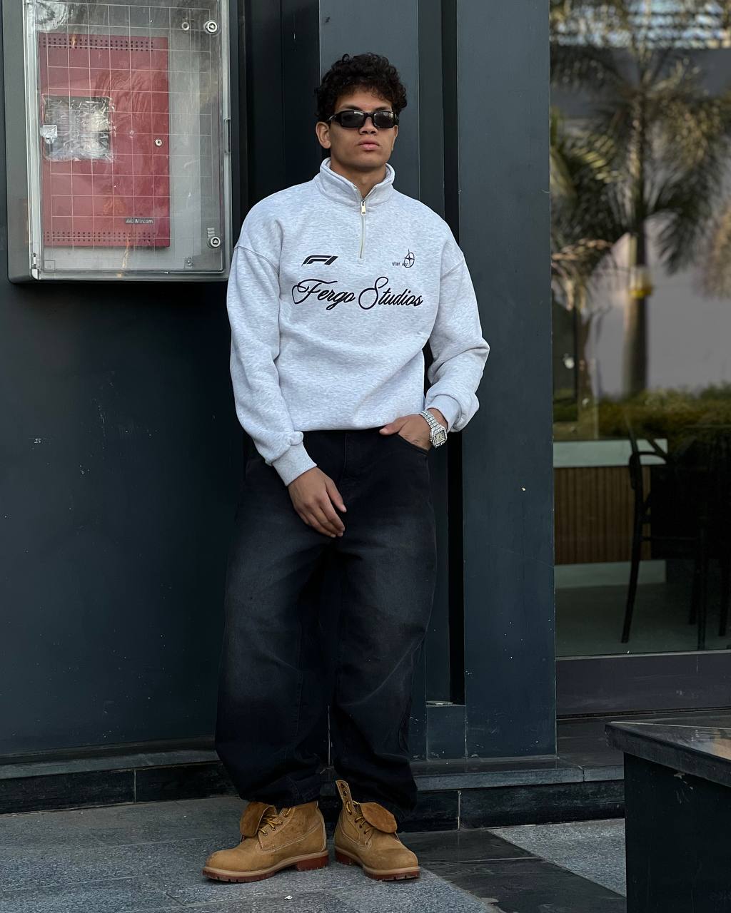 Essentiall gray zip-up