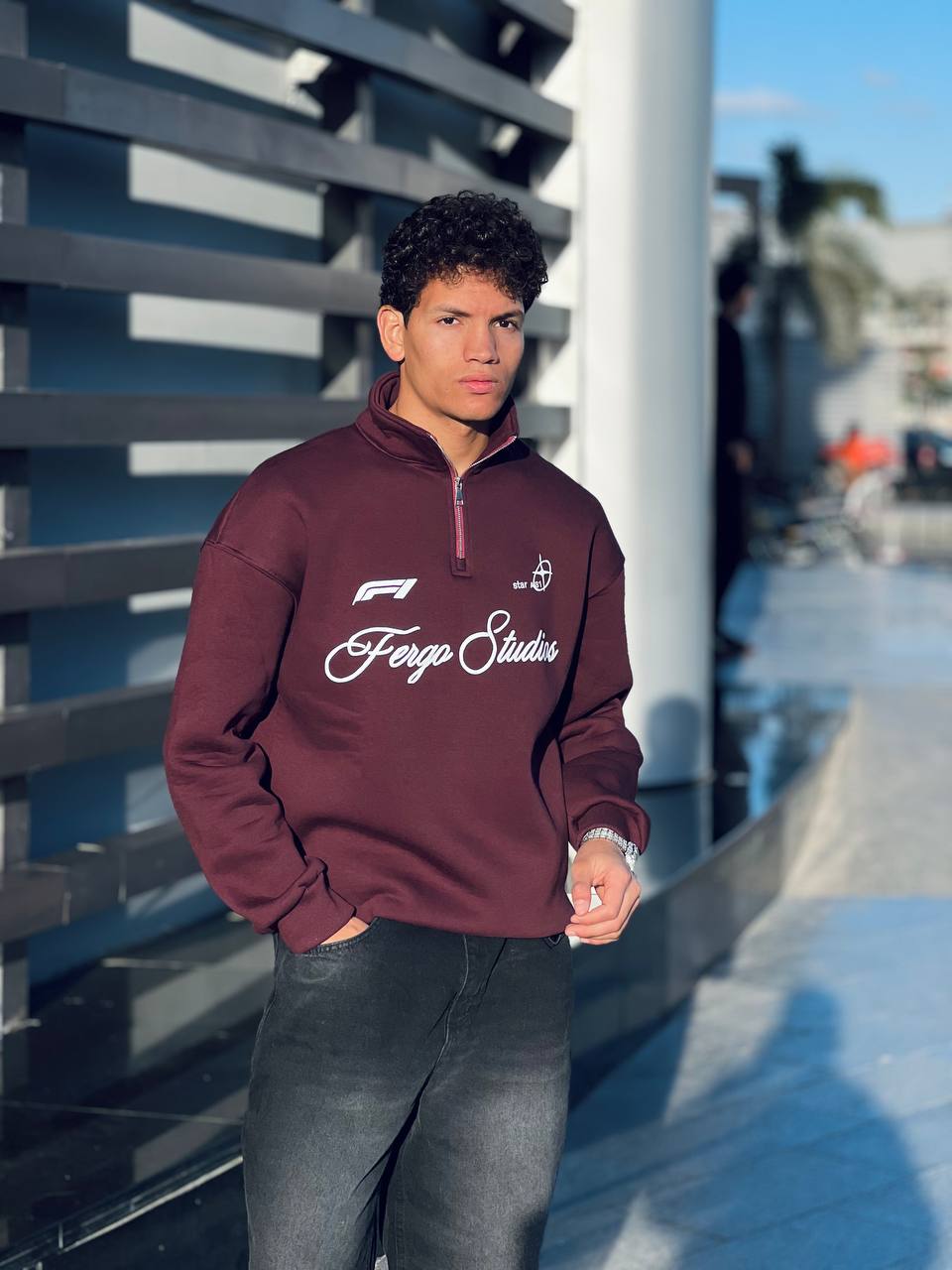 Essentiall Burgundy zip-up