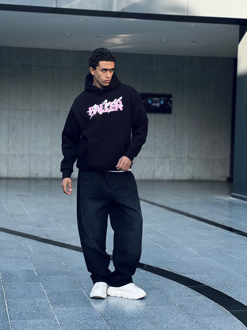 oversized black hoodie