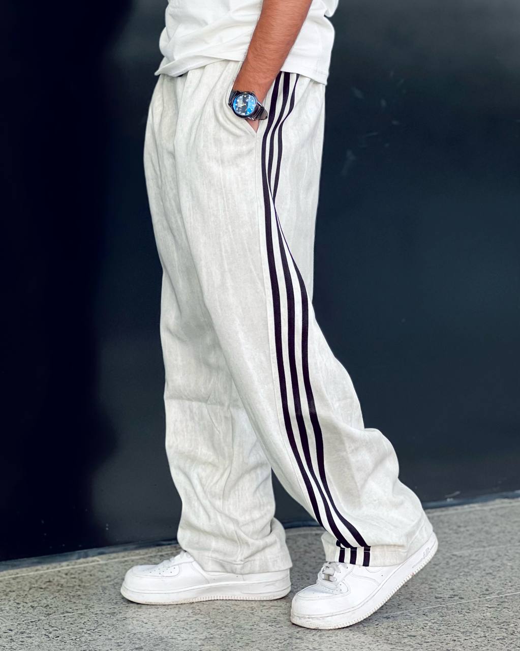 creamy blur sweatpants