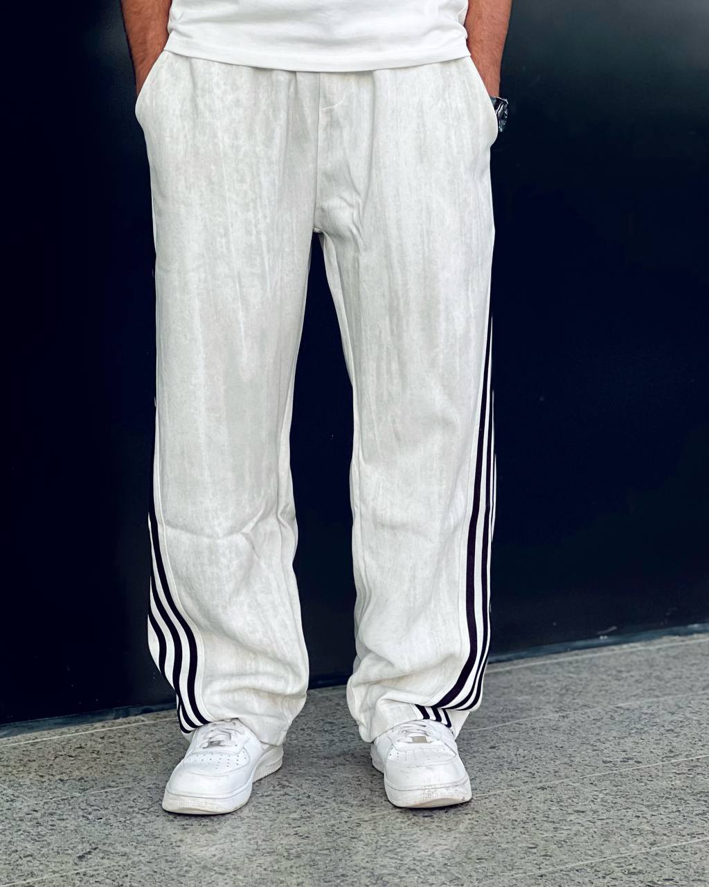 creamy blur sweatpants