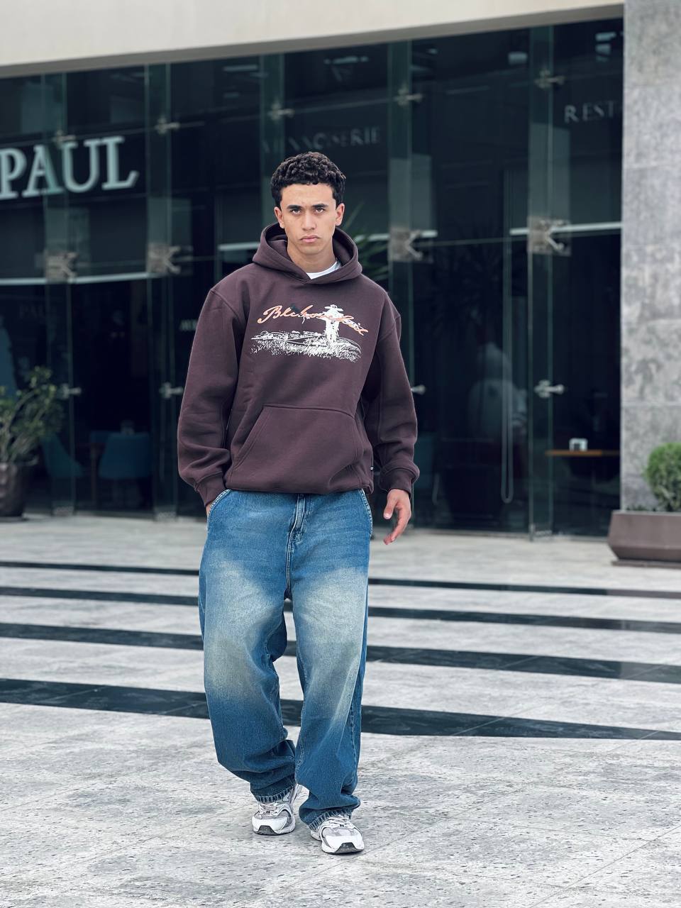 Oversized brown hoodie