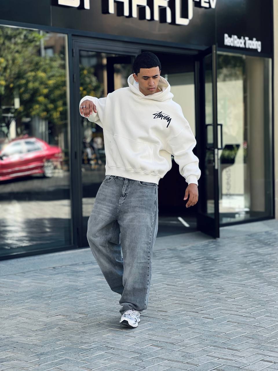 oversized white hoodie