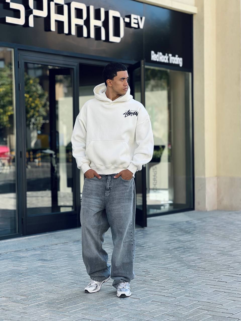 oversized white hoodie