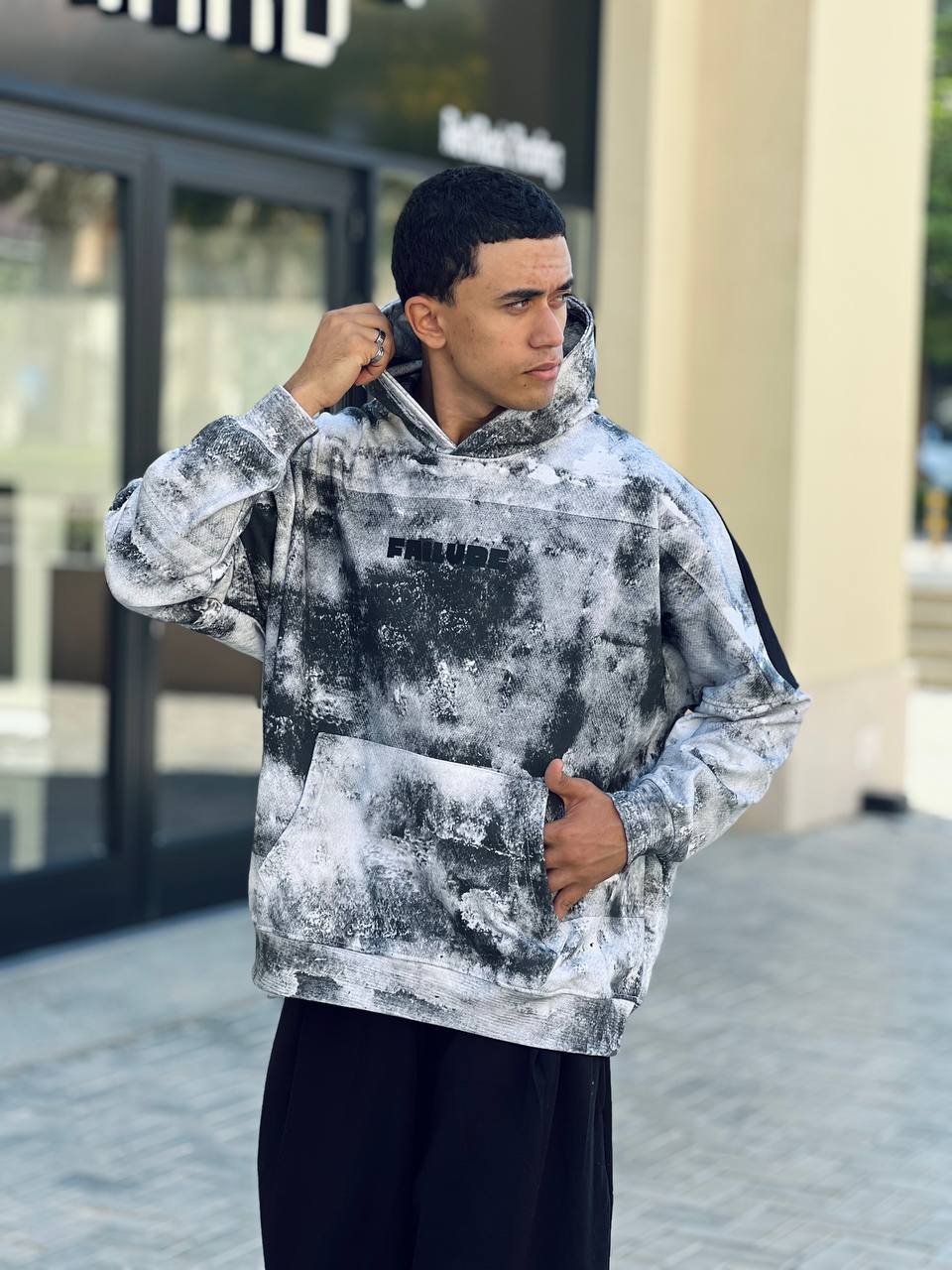 oversized blur hoodie