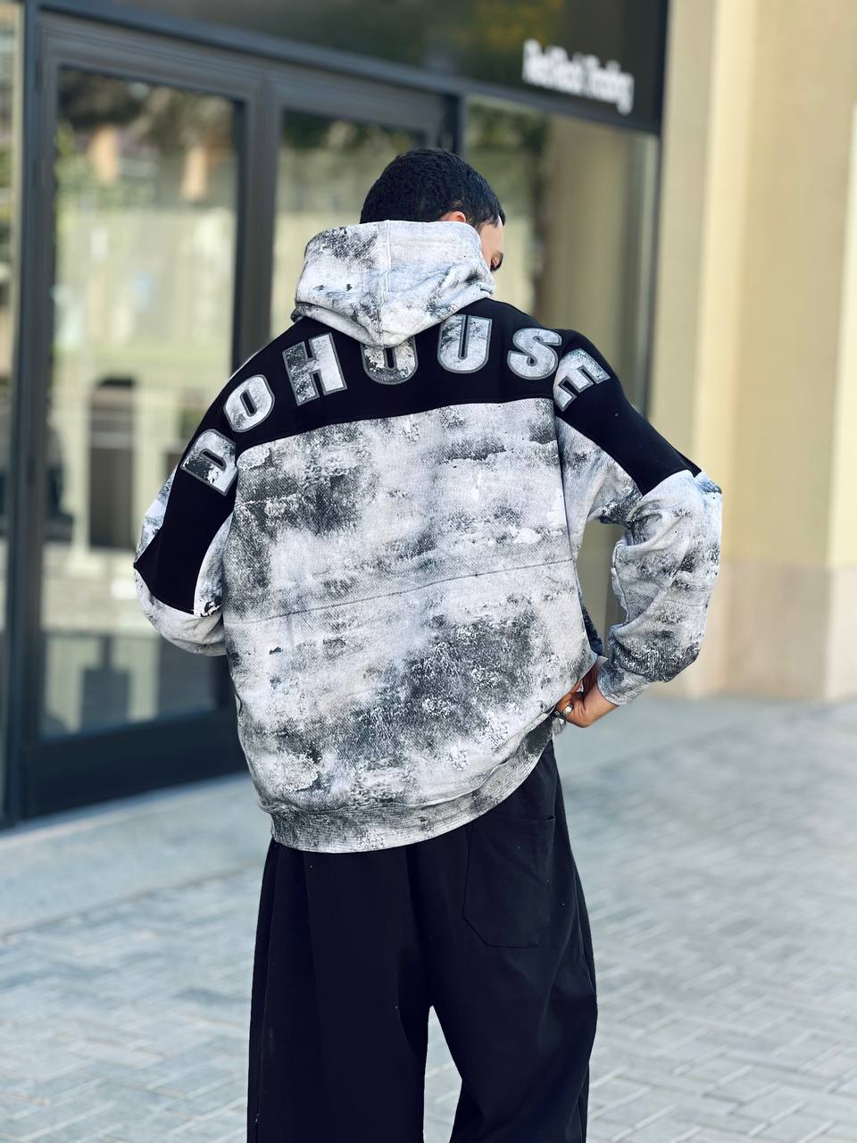 oversized blur hoodie