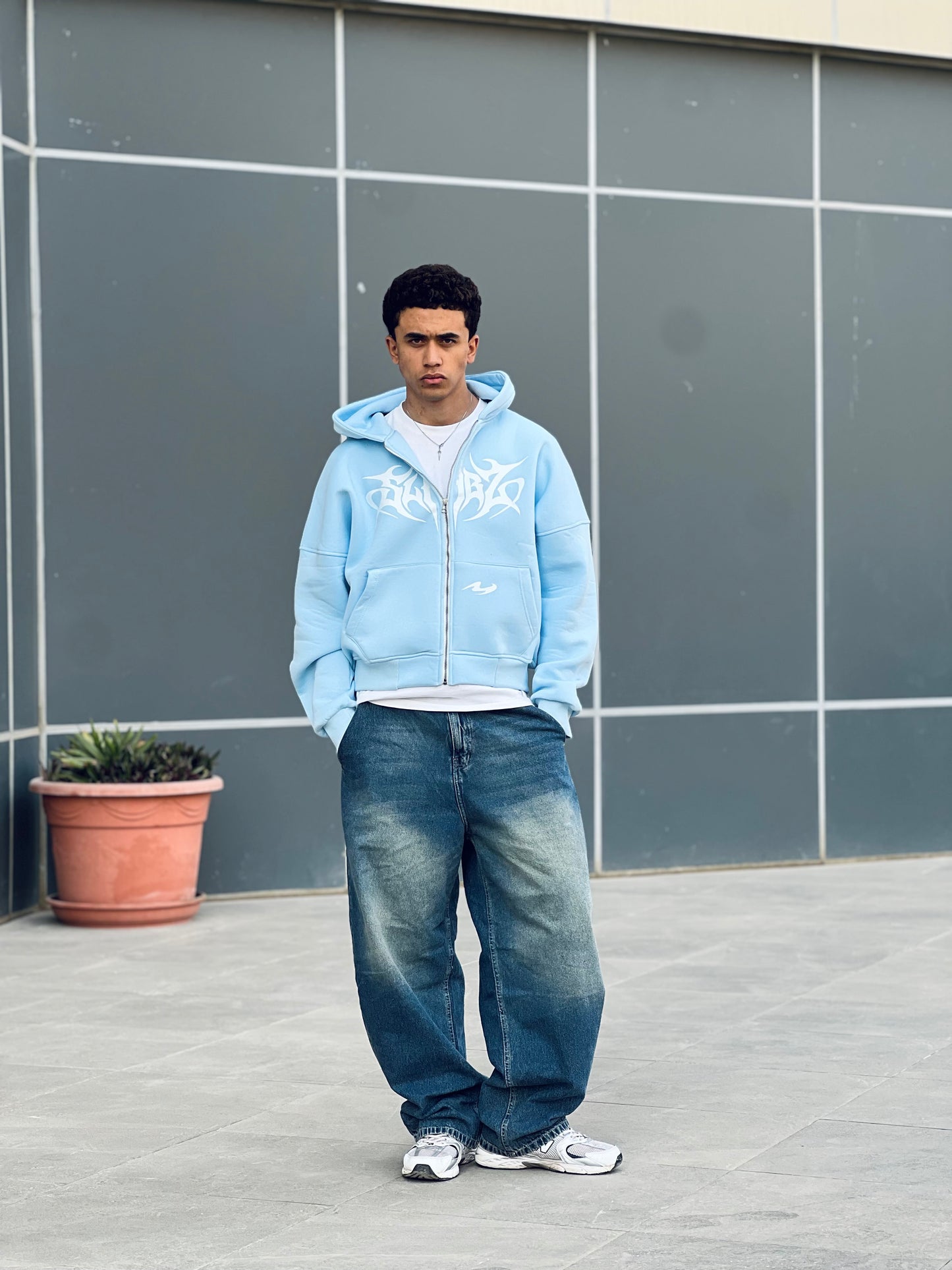 Boxy baby blue zipper