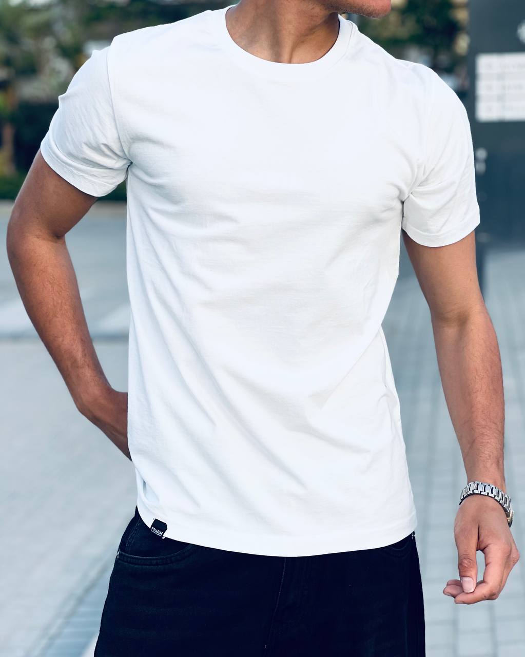 Basic White T-shirt