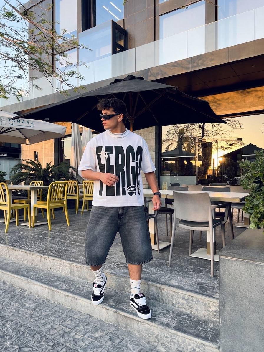 Oversize White T-shirt