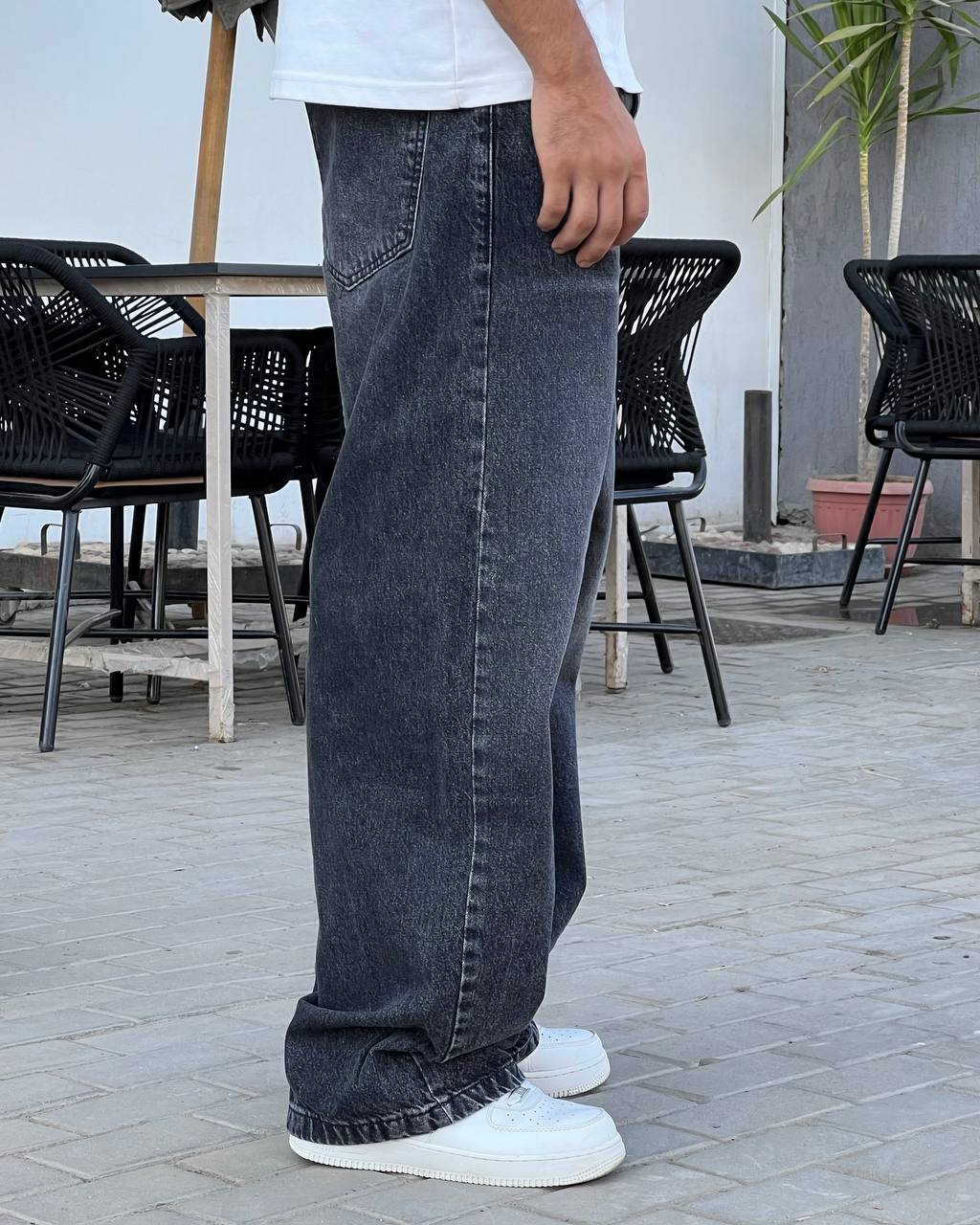 Textured black baggy jeans