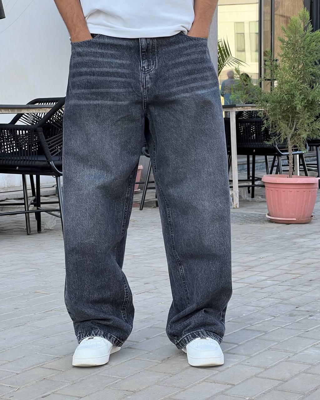 Textured black baggy jeans