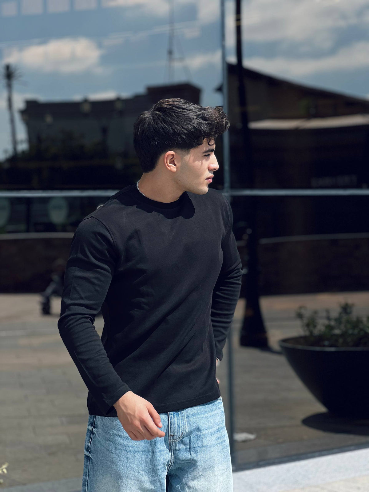 Basic Long Sleeve T-Shirt – Black