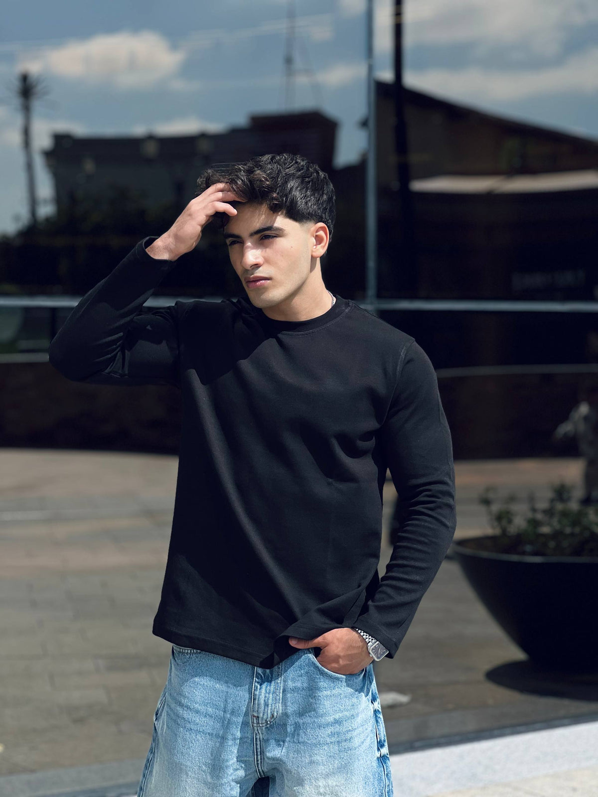 Basic Long Sleeve T-Shirt – Black