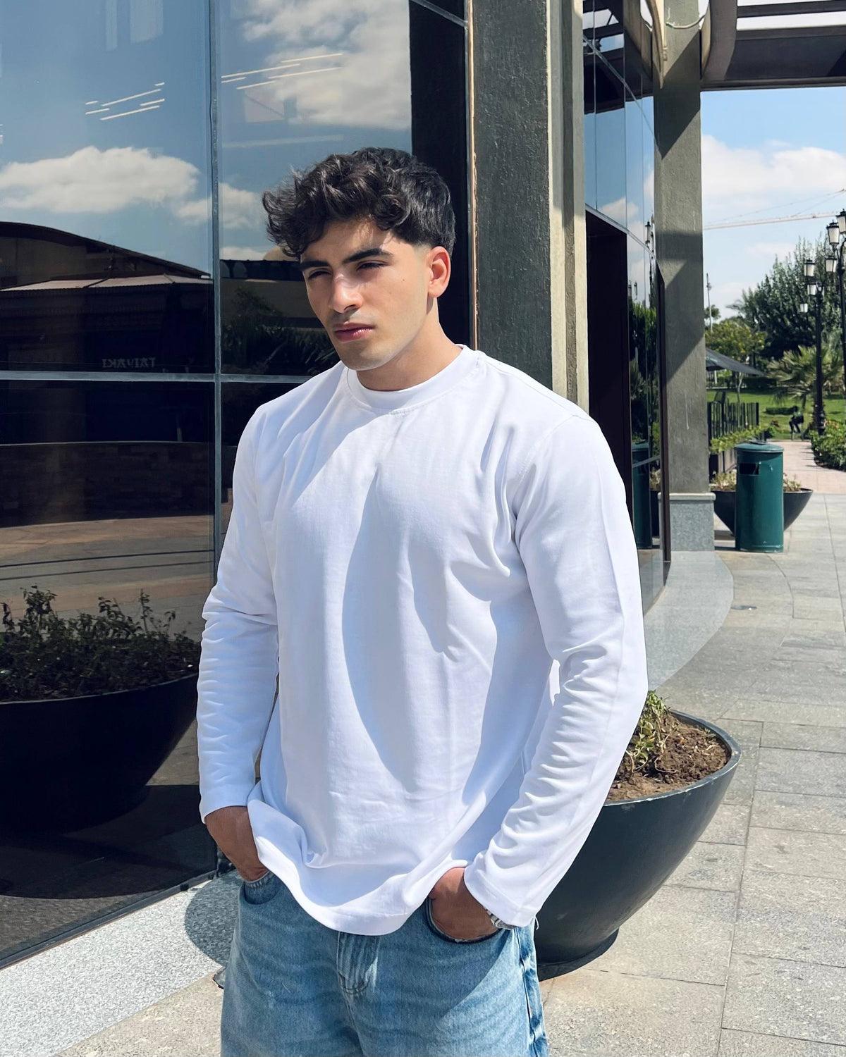 Basic Long Sleeve T-Shirt – white