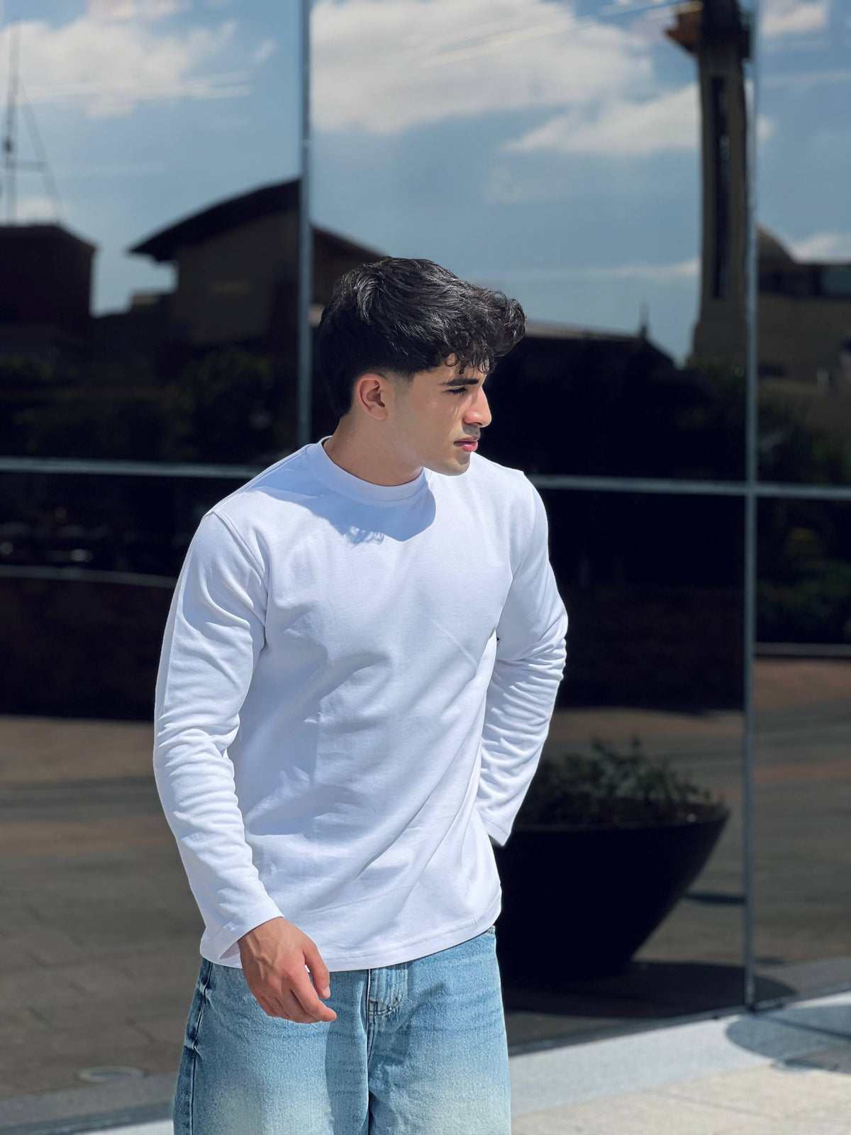 Basic Long Sleeve T-Shirt – white