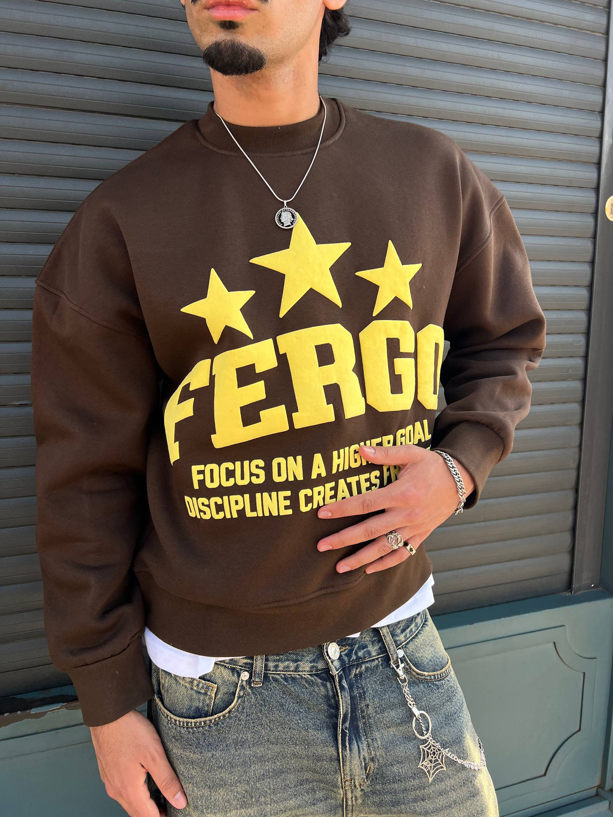 Triple Star Crewneck – Brown
