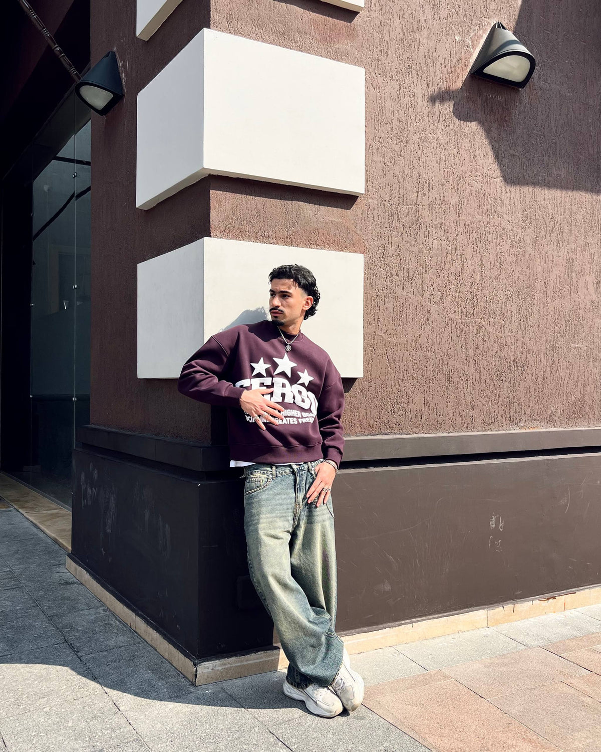 Triple Star Crewneck – Burgundy