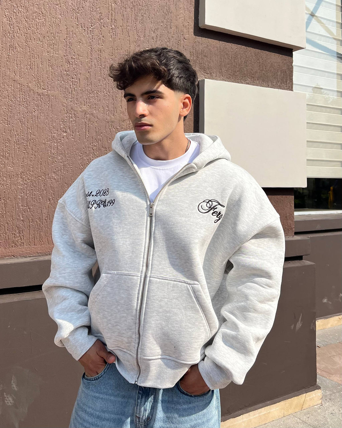 Signature Zipper – Gray