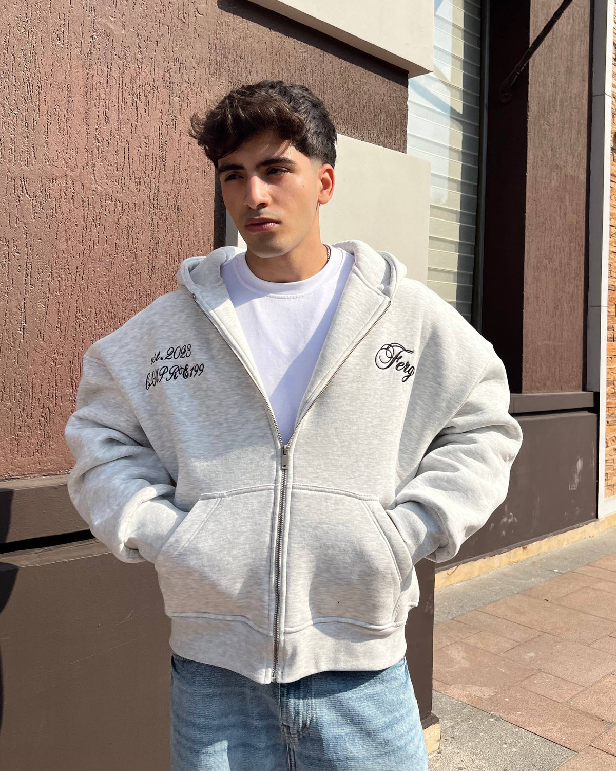 Signature Zipper – Gray