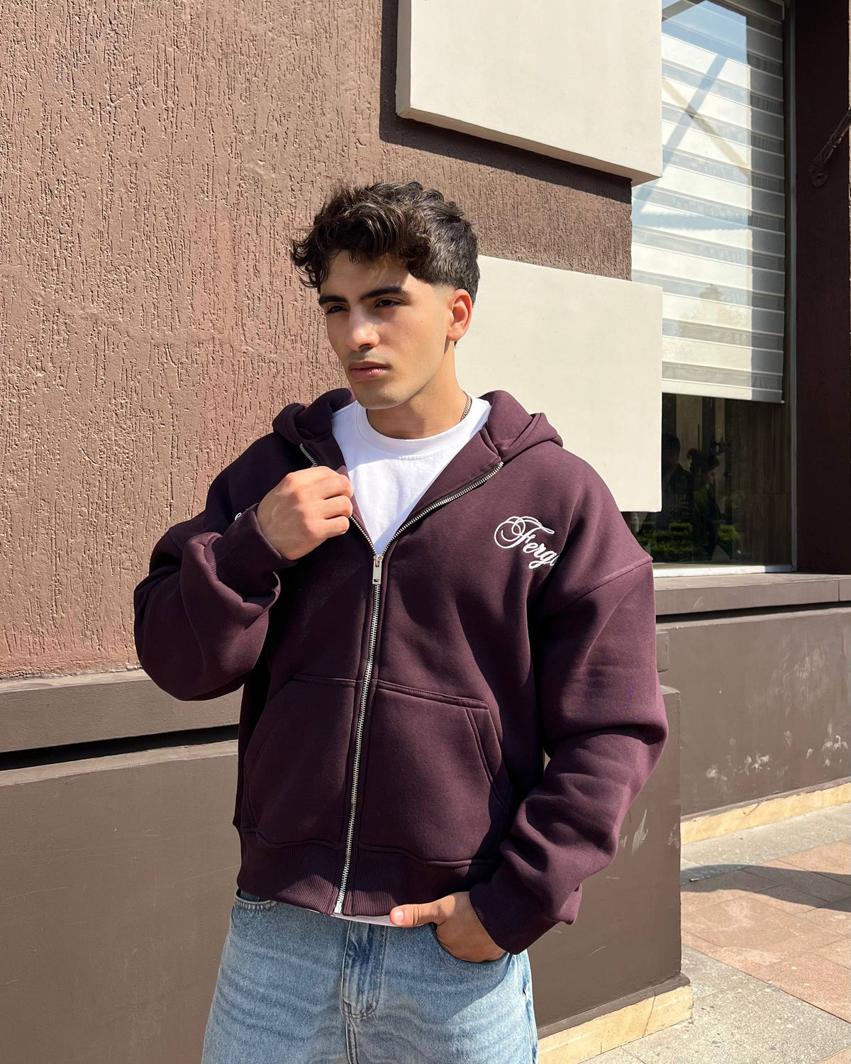 Signature Zipper – Burgundy