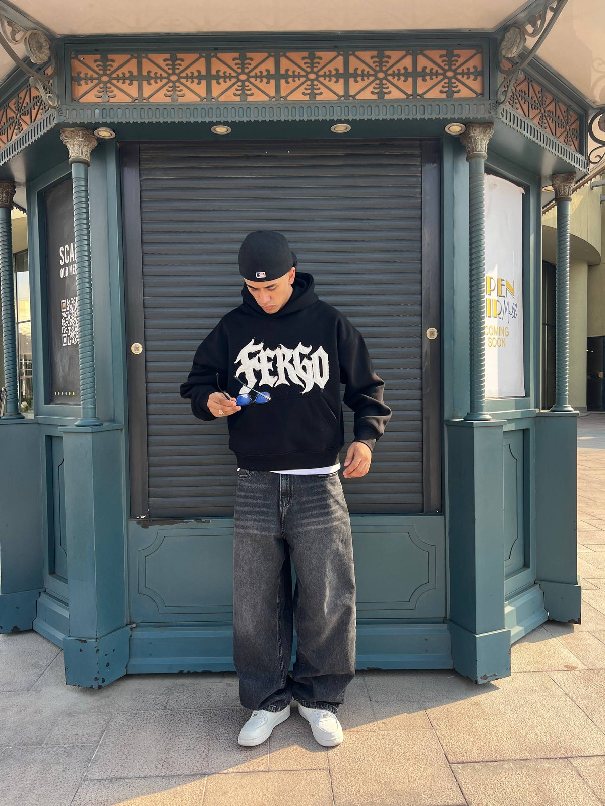 Rebel Hoodie – Black – FERGO
