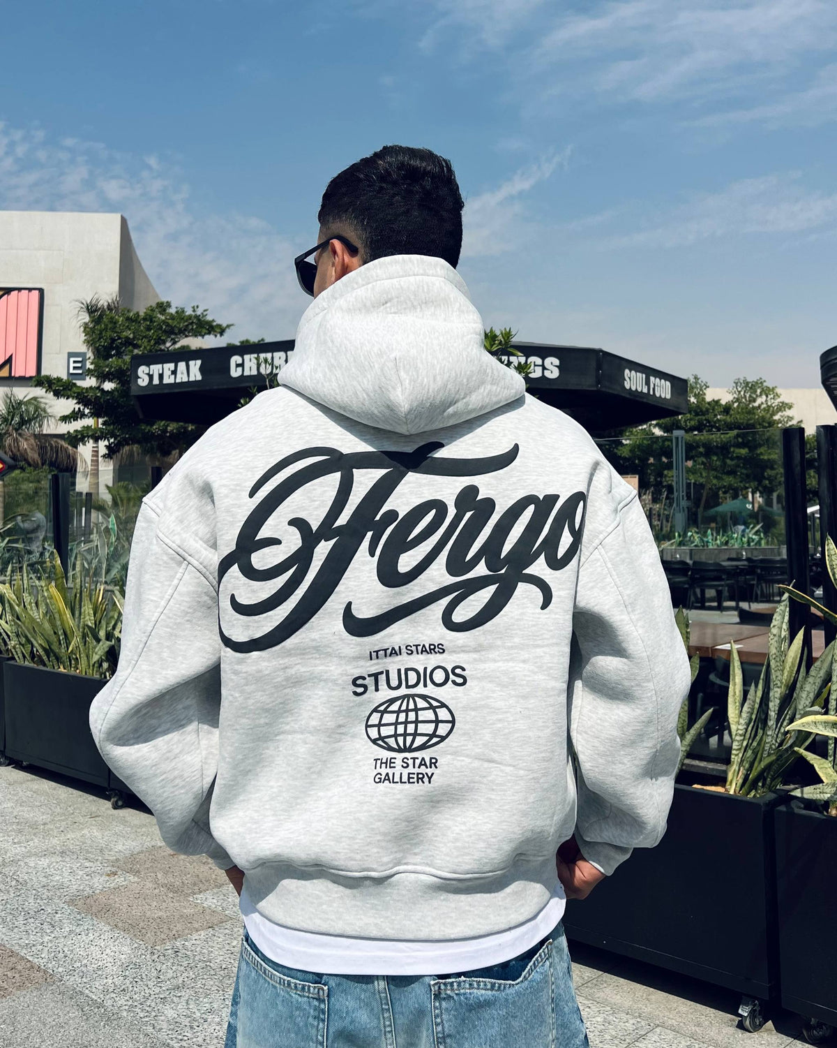 Globe Studios Hoodie – Gray