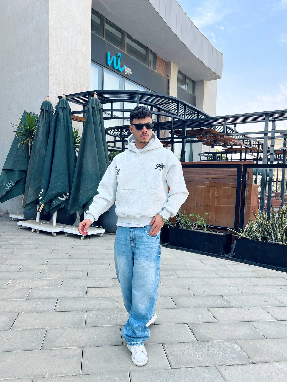 Globe Studios Hoodie – Gray