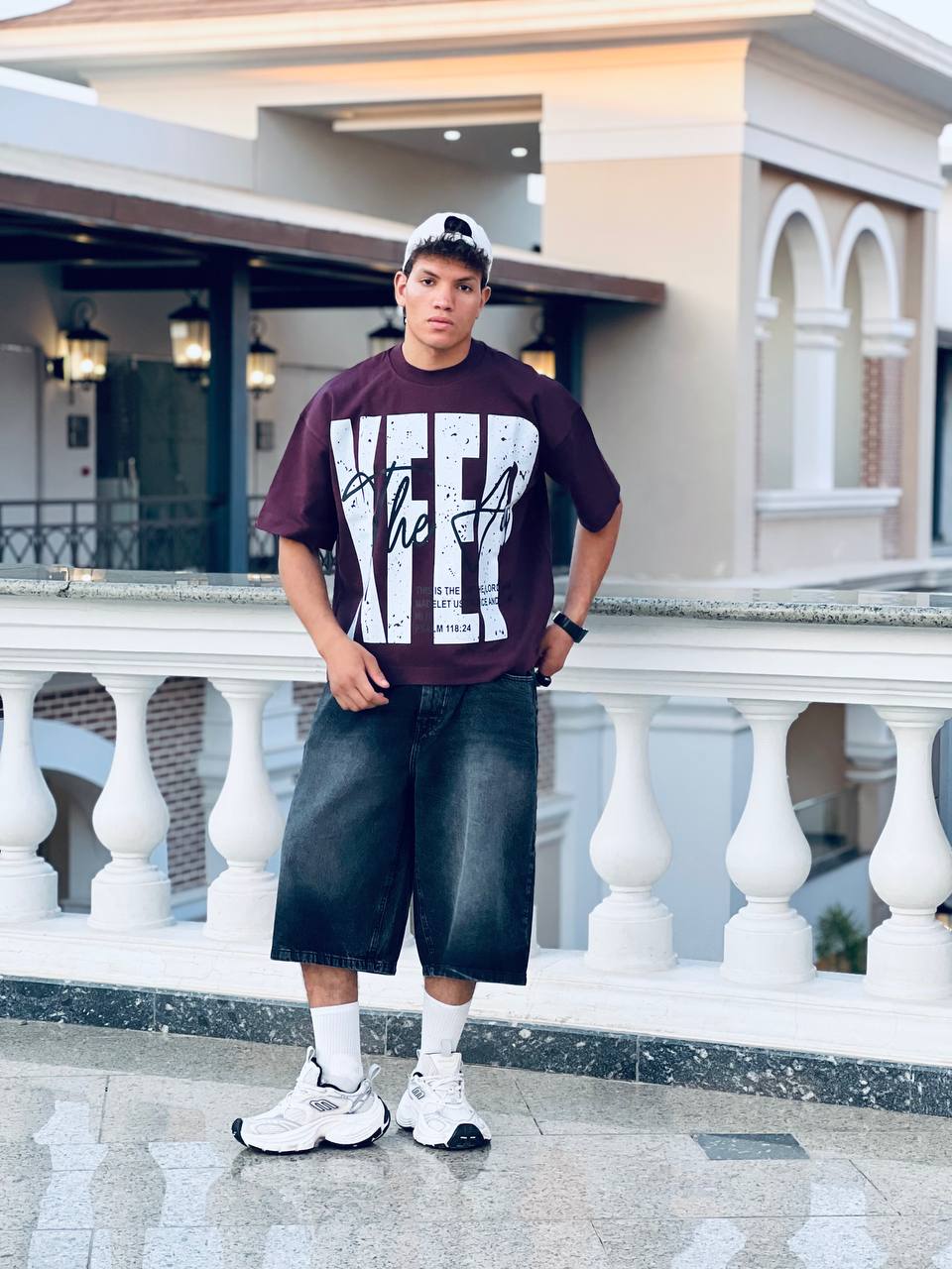 Oversized burgundy T-Shirt