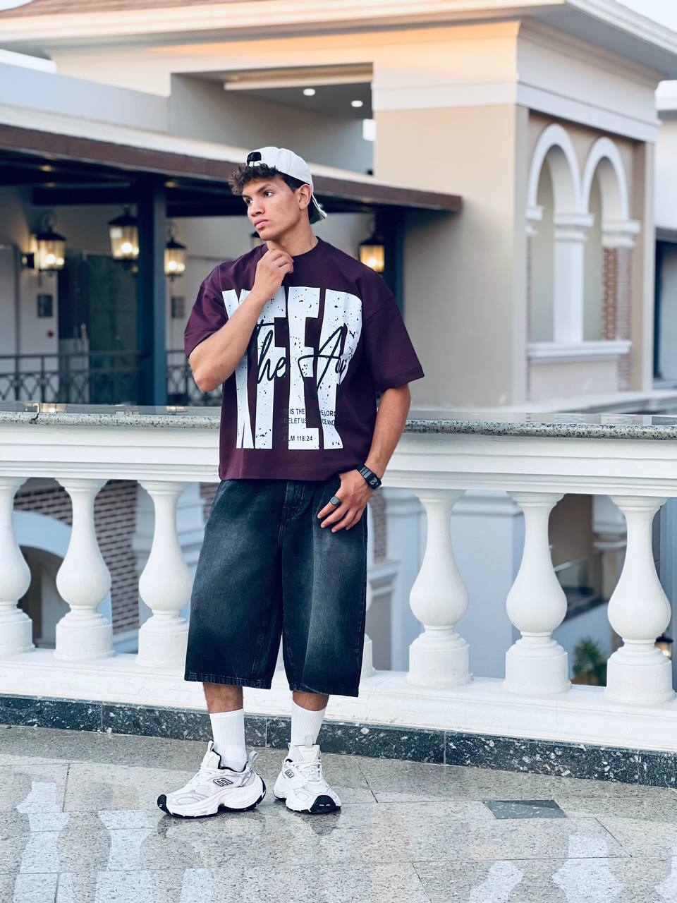 Oversized burgundy T-Shirt