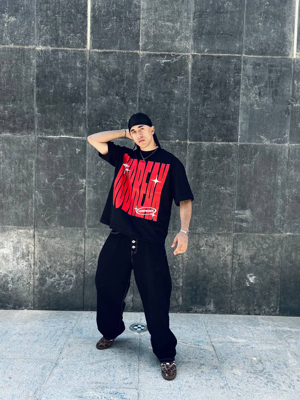 Oversized black T-shirt