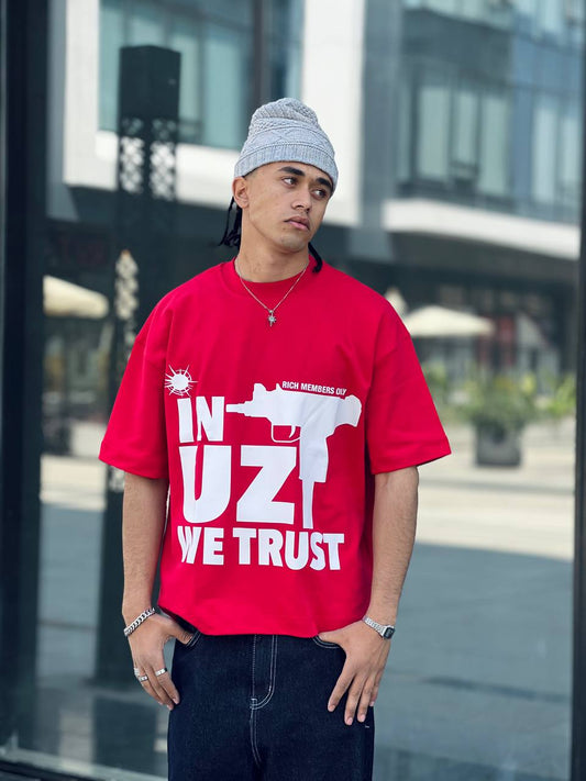 Oversized red T-shirt