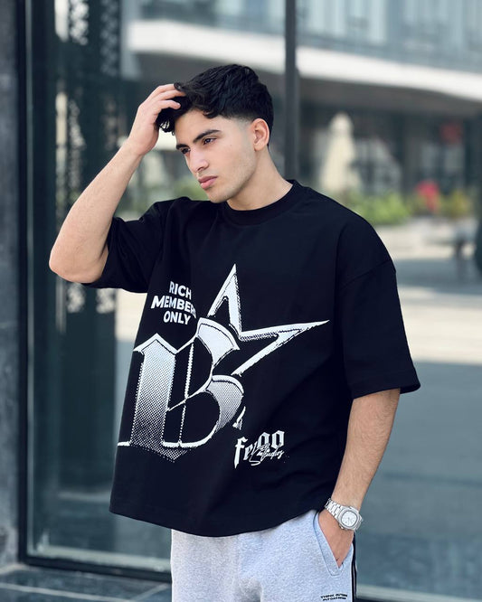 Oversized black T-shirt