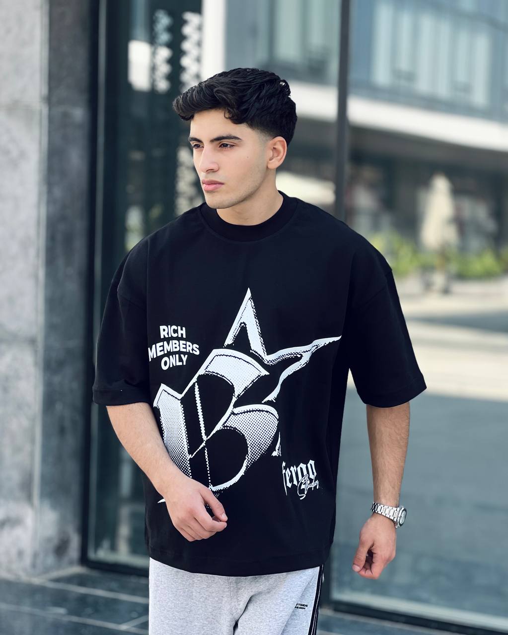 Oversized black T-shirt